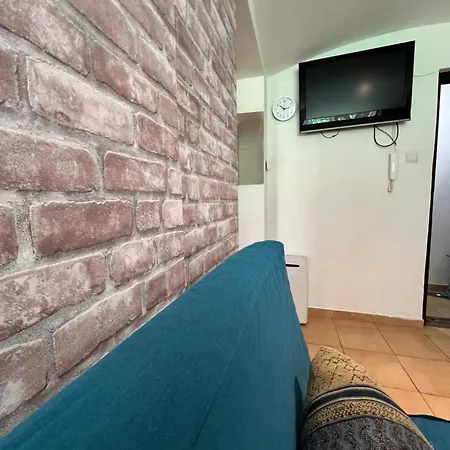 Kawalerka-studio Underground Apartment